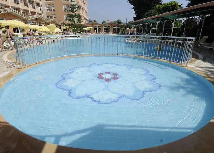 First Class Resort Alanya