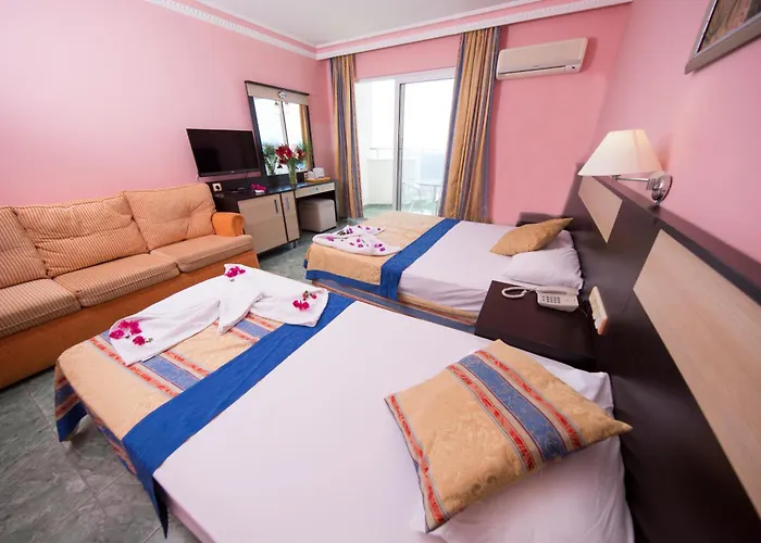 First Class Üdülőközpont 5*