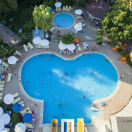 Курортний комплекс First Class 5*